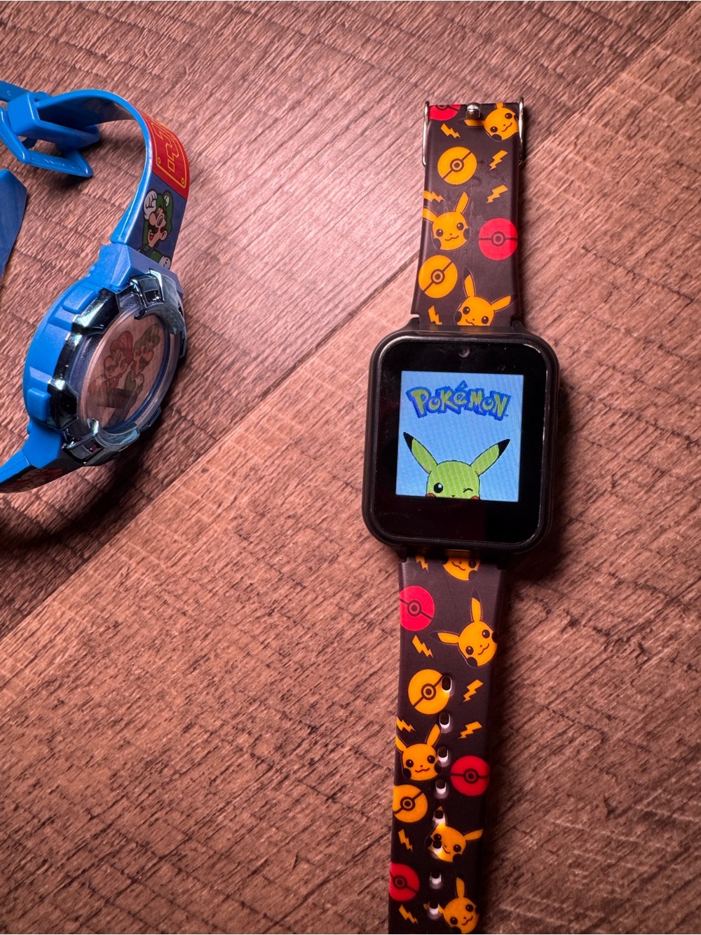 Pokémon Kids Smartwatch and Mario watch